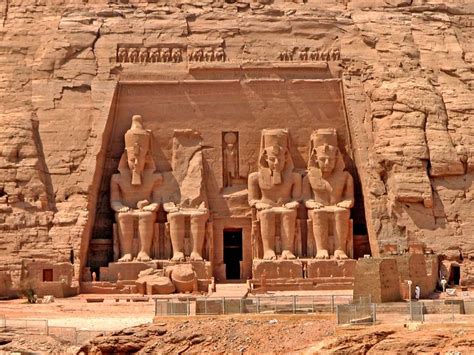  The Triumphal Arch of Ramses II, A Monument to Power and Eternity!